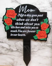 "Remembering Mom" Plastic sign w/ground stake for Tombstone or Flower Garden