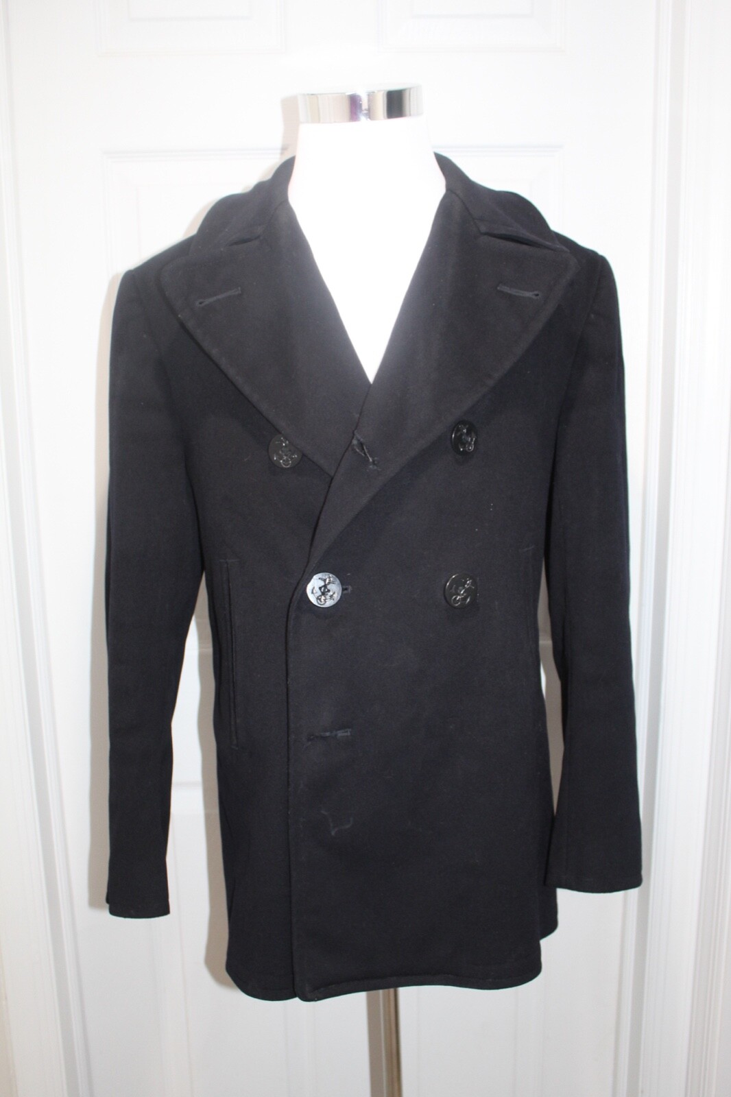 Vintage 1970s Vietnam US Navy Wool Peacoat Pembroke Blue Size 38 R