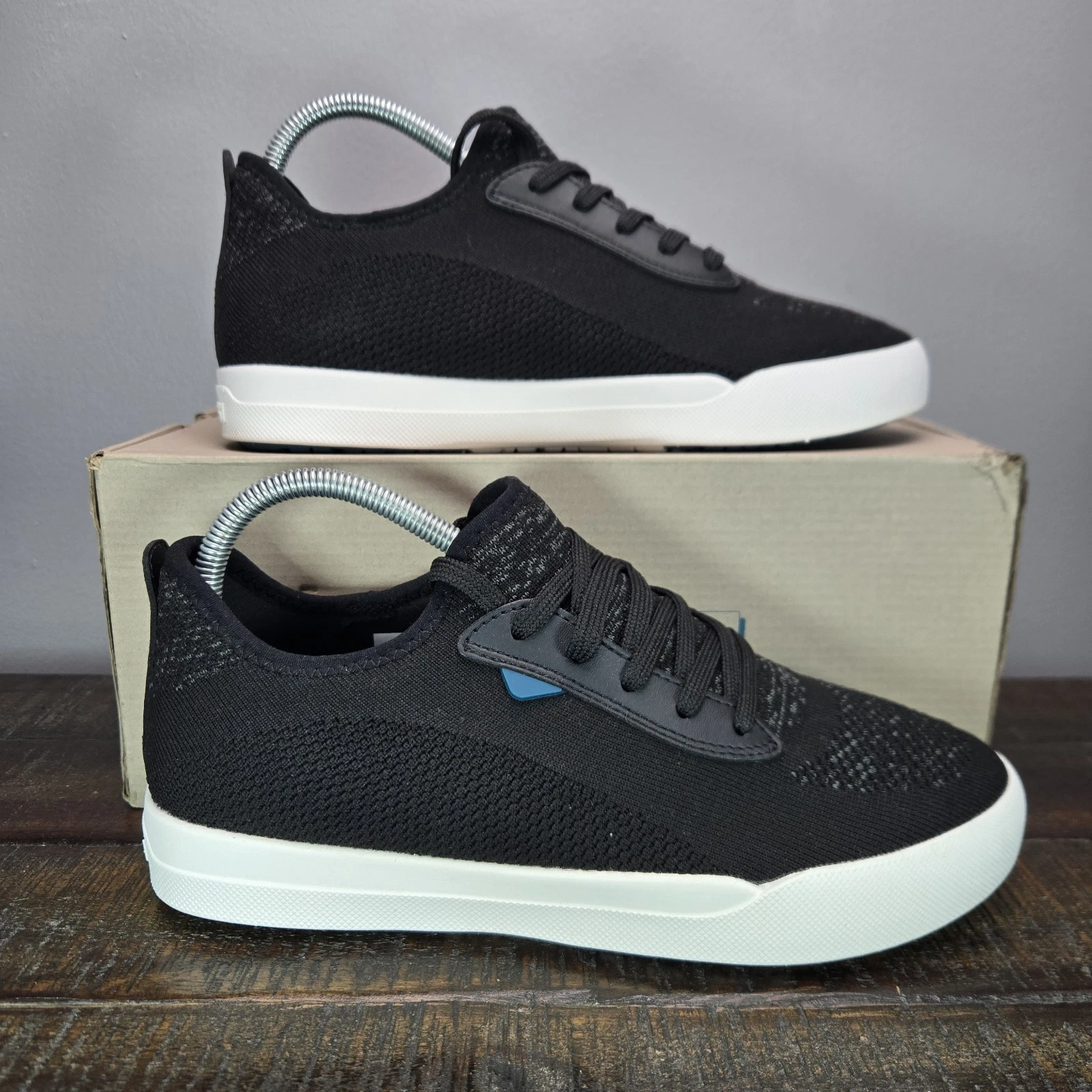 Vessi Weekend Sneaker Womens Size 10 Waterproof Shoes Asphalt Black White Mens 9