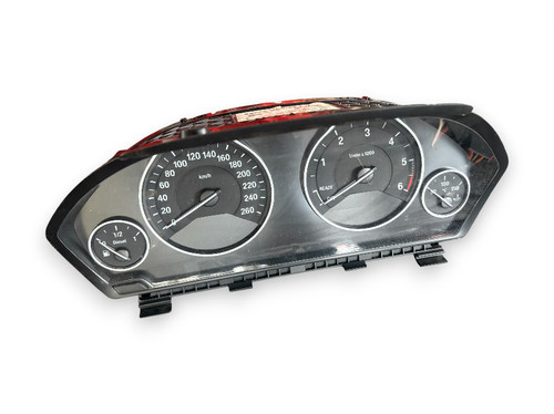 BMW F30 F31 Kombiinstrument Tacho 9232895 / 8803196-01