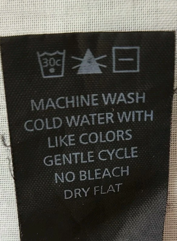 Rue 21 Red Dress XL 码 舒适玫瑰图案 — 第 3/4 张图片