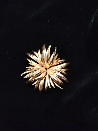 Grosse Germany 1963 Gold Tone Brooch Vintage Costume Jewelry Dior Designer