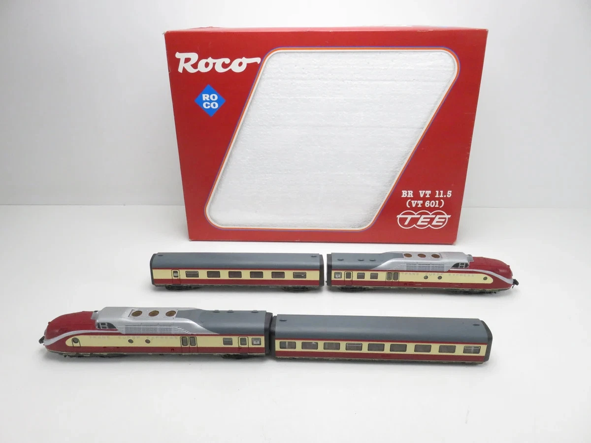 Roco VT 11.5 BR601　客車　連結バー付き 71935 7-teiliger Dieseltriebzug BR 601, DB