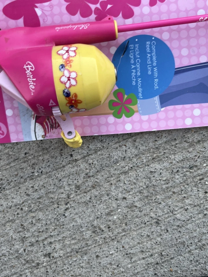 Barbie Girls Fishing Kit All In One Rod & Reel Pink Pole. Shakespeare, NIP (F59) - Image 4 of 4
