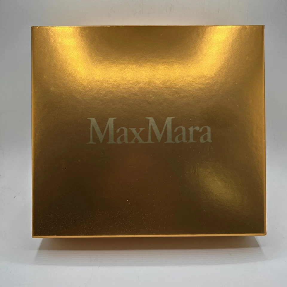 Max Mara Set de Regalo 2 Piezas Por Max Marra 70 Ml Perfume Con Loción DESCONTINUADO Foto 2 de 4