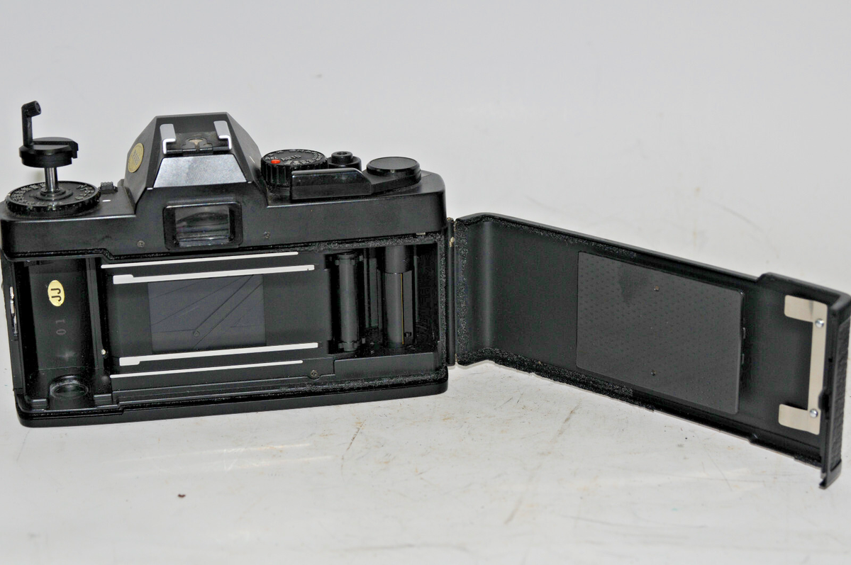 Mamiya/Sekor 500TL Revue : Reflex 35 mm classique avec 50 mm f/2 – Dutch|Thrift