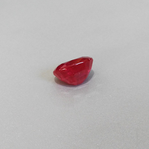7.70 carats PIGEON BLOOD RED RUBY OVAL LOOSE GEMSTONE JEWELRY ovale rubis rouge - Picture 2 of 3