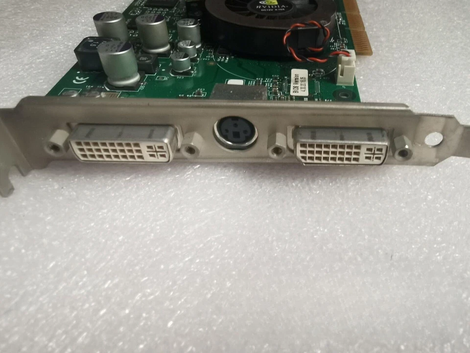 NVidea Quadro FX 1000 NV30 128MB DDR2 128 bit AGP 8X 2x DVI S-Video P128 Card - Image 3 of 4