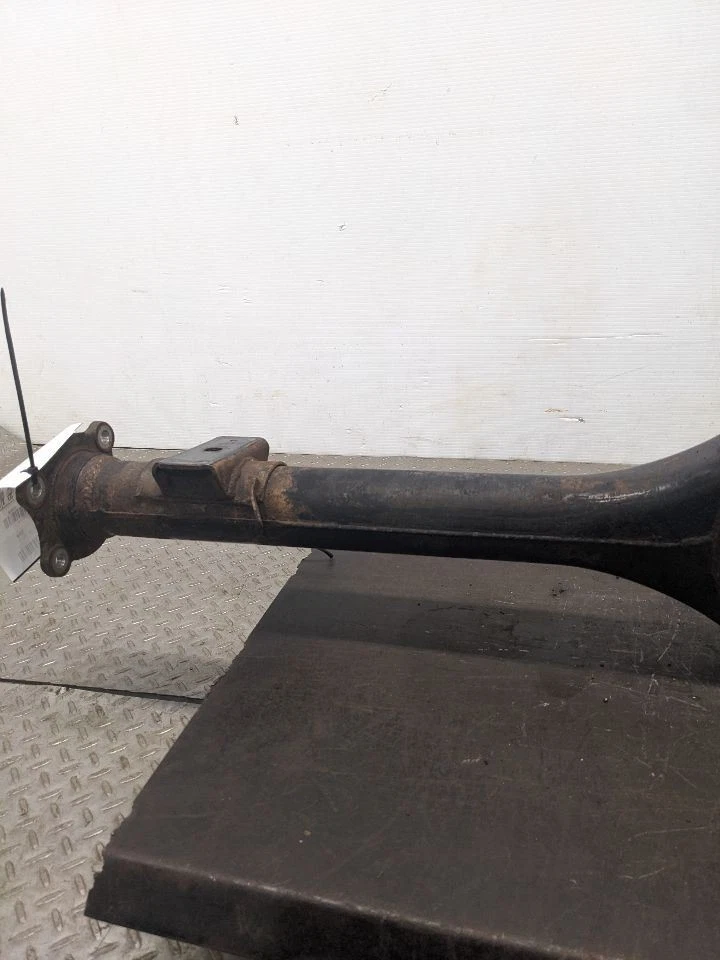 Корпус задней оси сквозной VIN UF11691547 подходит для 86-87 MAZDA B-2000 1175514 - Изображение 3 из 4