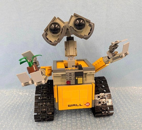 Used LEGO 21303 Ideas Disney Wall-E