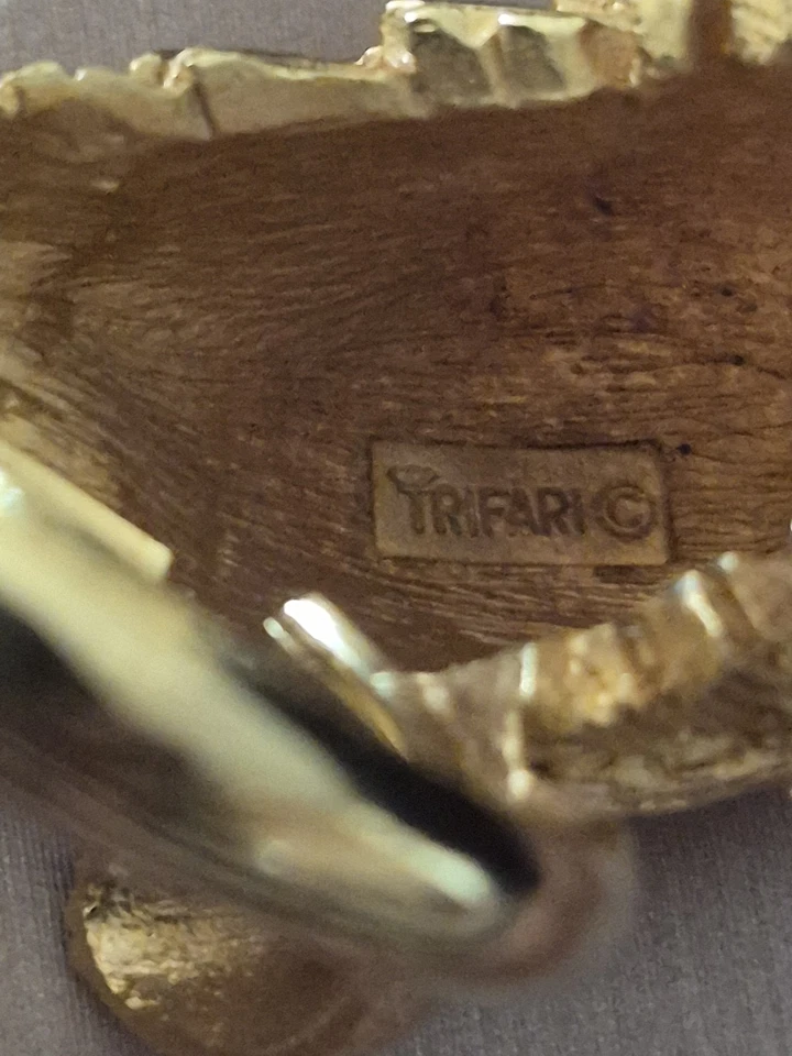 Crown Triffari Lion Head Ring - Image 4 of 4