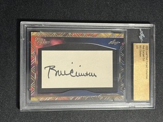 BILL CLINTON 2025 LEAF RED CARPET COLLECTION CUT AUTO 2/3 42ND USA PRESIDENT