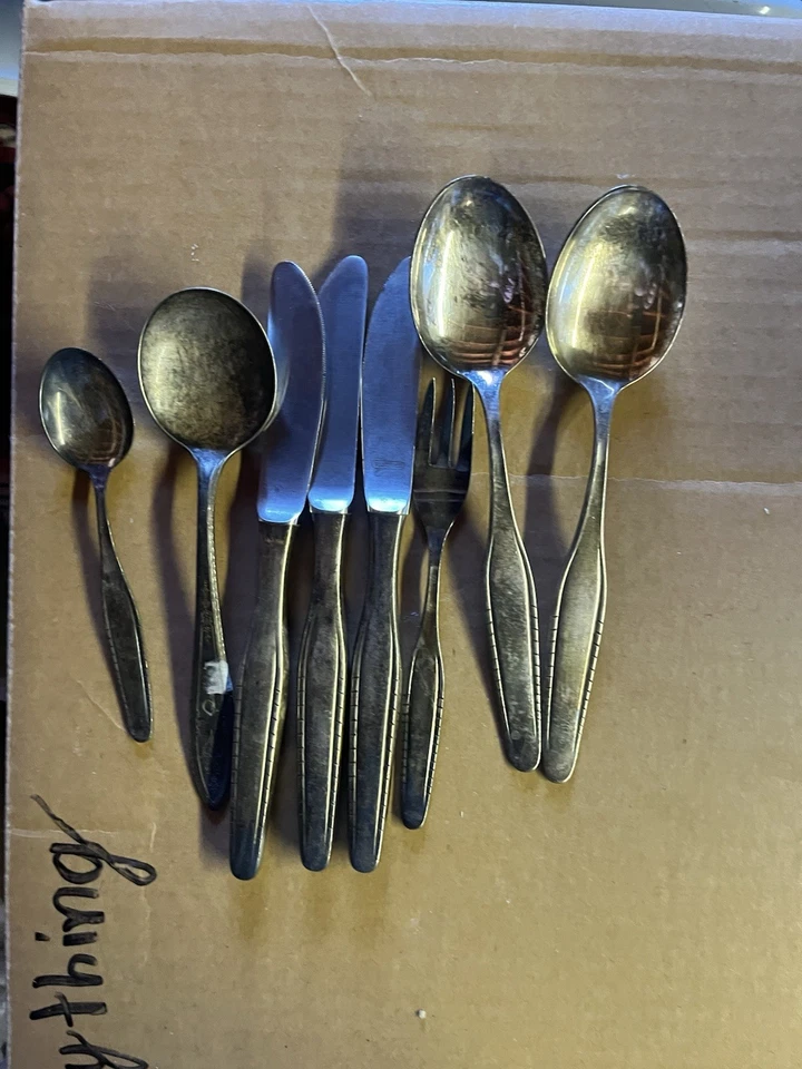 Juego de cubiertos antiguos grandes recubiertos de plata sin marcas varias piezas Foto 3 de 4