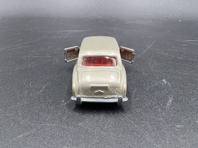 Tomica Rolls Royce Phantom VI Tan No F6 Japan 1:78 Opening Doors
