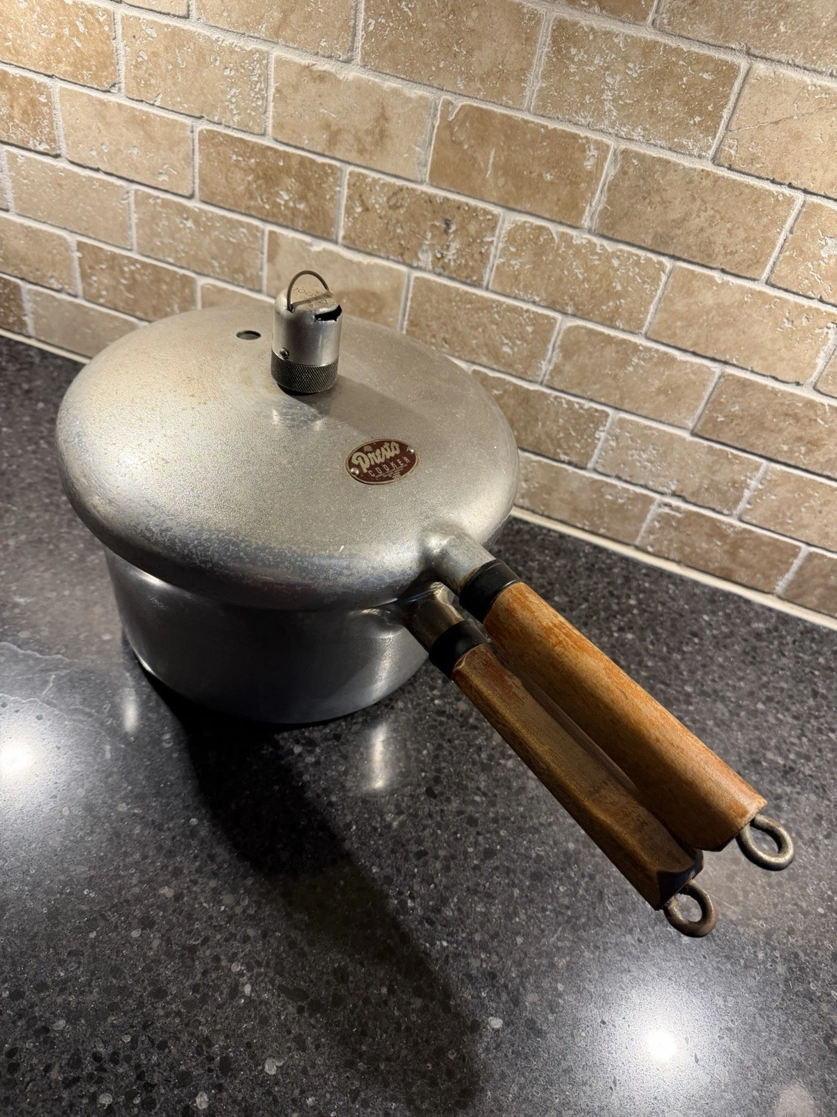 Vintage Aluminum Presto 40 Pressure Cooker 4 Qt Wooden Handles W/Jiggler