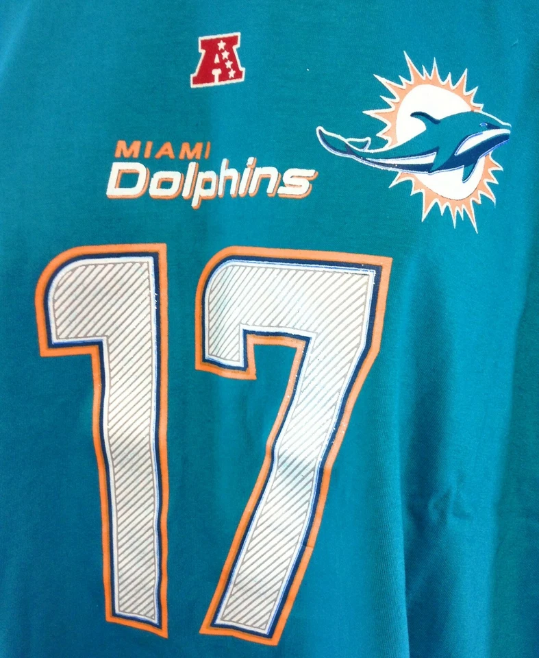 Camiseta Feminina NFL Majestic Miami Dolphins Ryan Tannehill #17 Aqua Manga Longa - Imagem 3 de 4