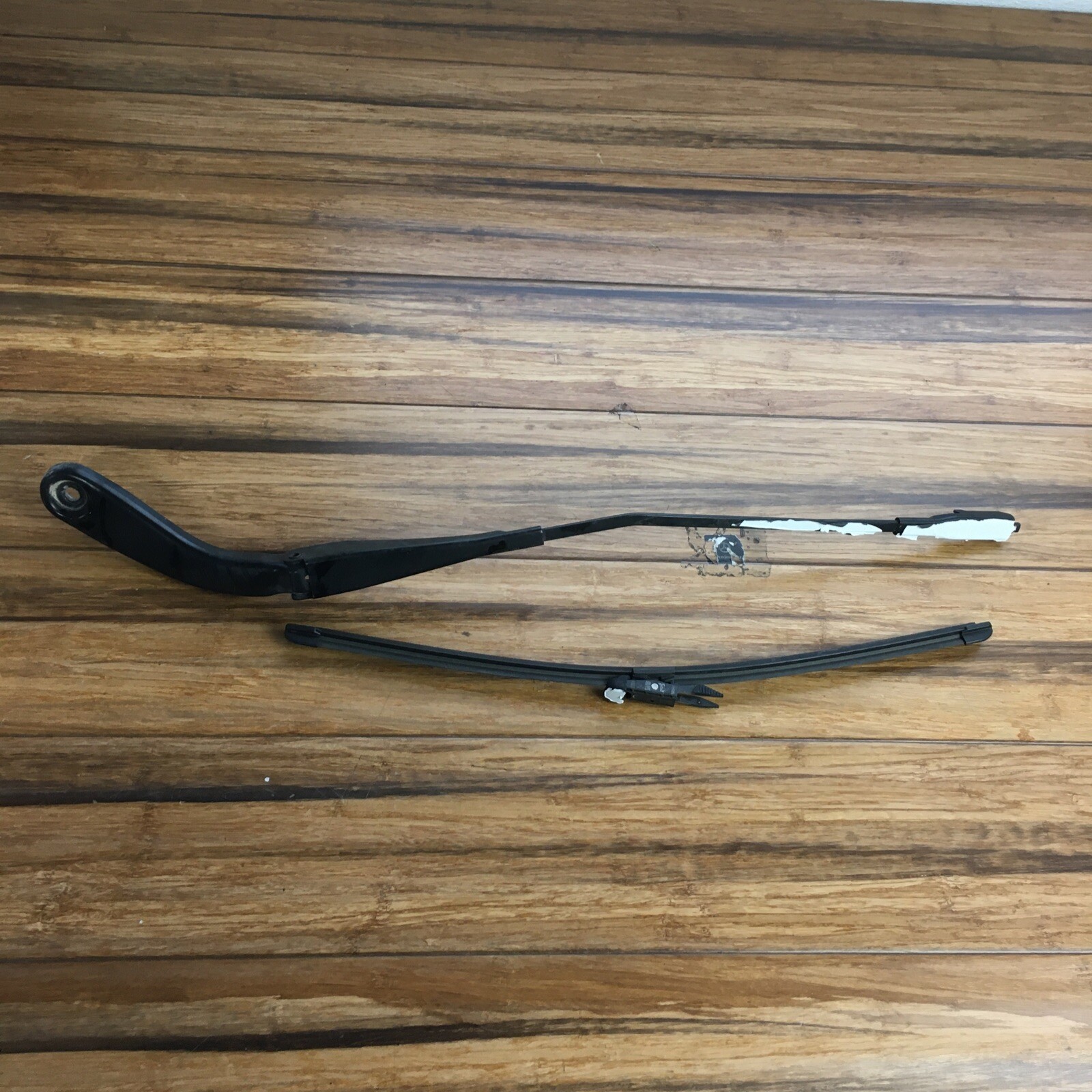 2014 BMW 328i F30 Sedan Right Passenger Windshield Wiper Arm