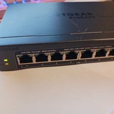 Netgear ProSafe Gigabit VPN Firewall FBS31G v2 8 Port AC Adapter - Used