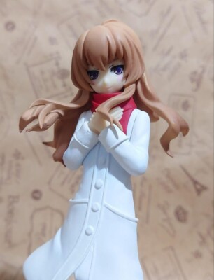 Toradora! Taiga Aisaka Figur FuRyu Prize White Coat ver. Anime Japan 17 cm