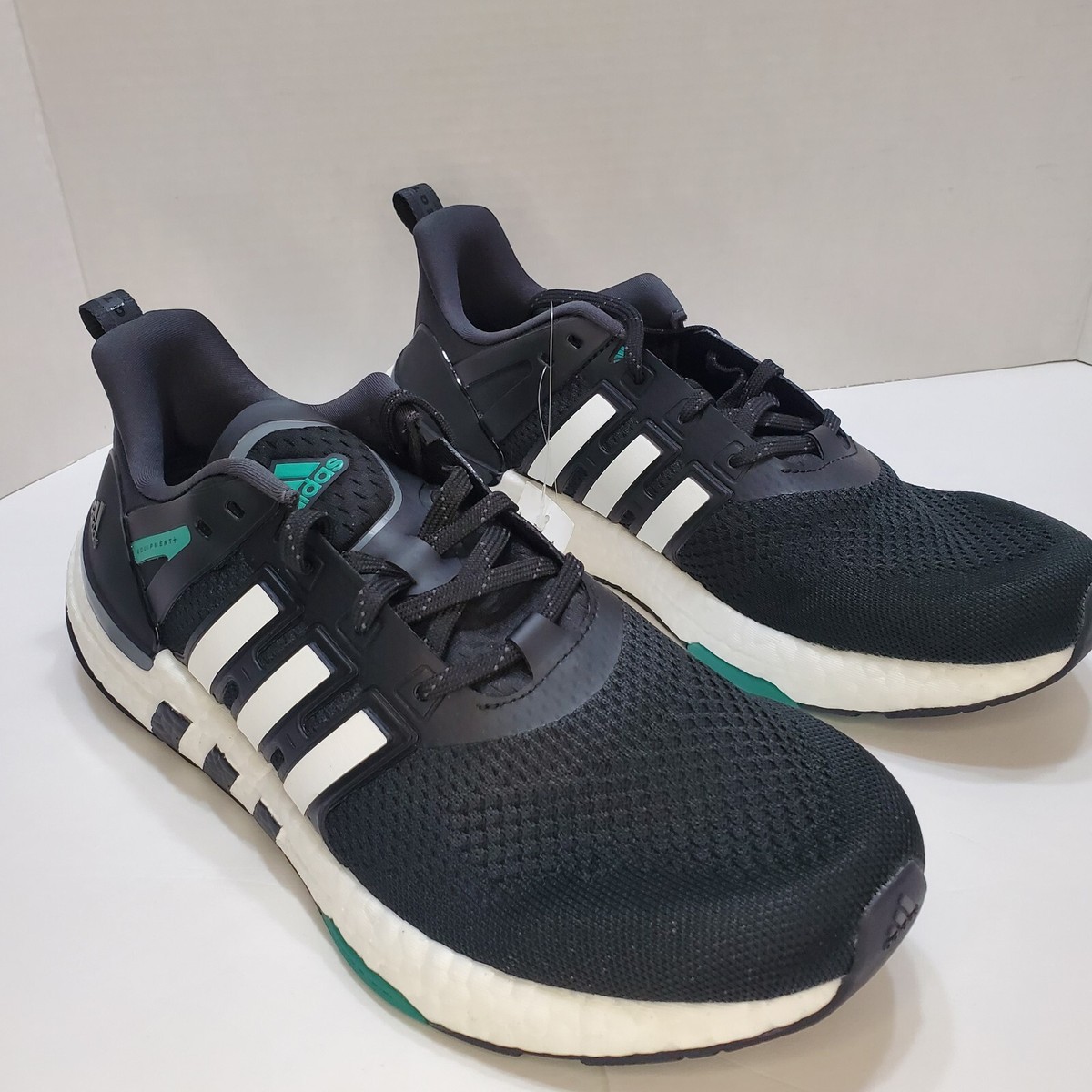 New Men's 8.5 Adidas Equipment Plus Boost Running Shoes New Men's 8.5 Adidas Equipment Plus Boost Running Shoes