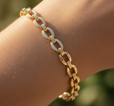 Elegant Gold Color Bracelet Minimalist Modern Mixed Link Chain Pattern Bracelet