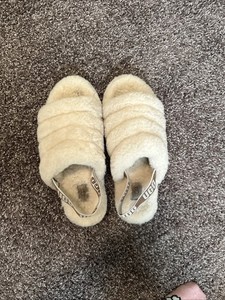 UGG Fluff Yeah Women's Slide Slipper Sandal Size US 8 - Off White