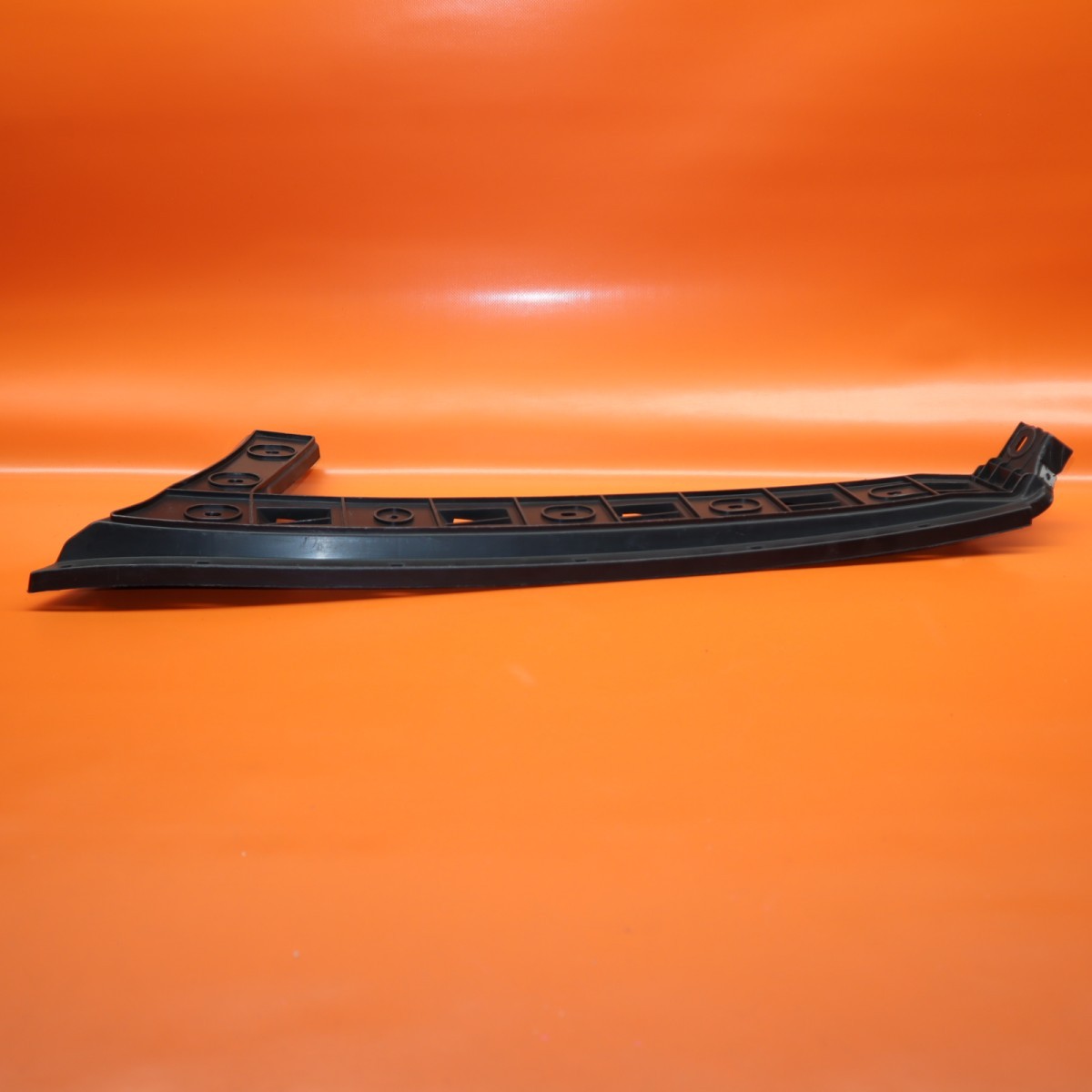 BENTLEY FLYING SPUR REAR BUMPER GUIDE LEFT DRIVER 2013 2014 2015 2016 3W5807375F