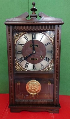 Vtg  Centurion 35-Day  Chime Wall Clock, Wind Up, W/Pendulum & Key. Works!