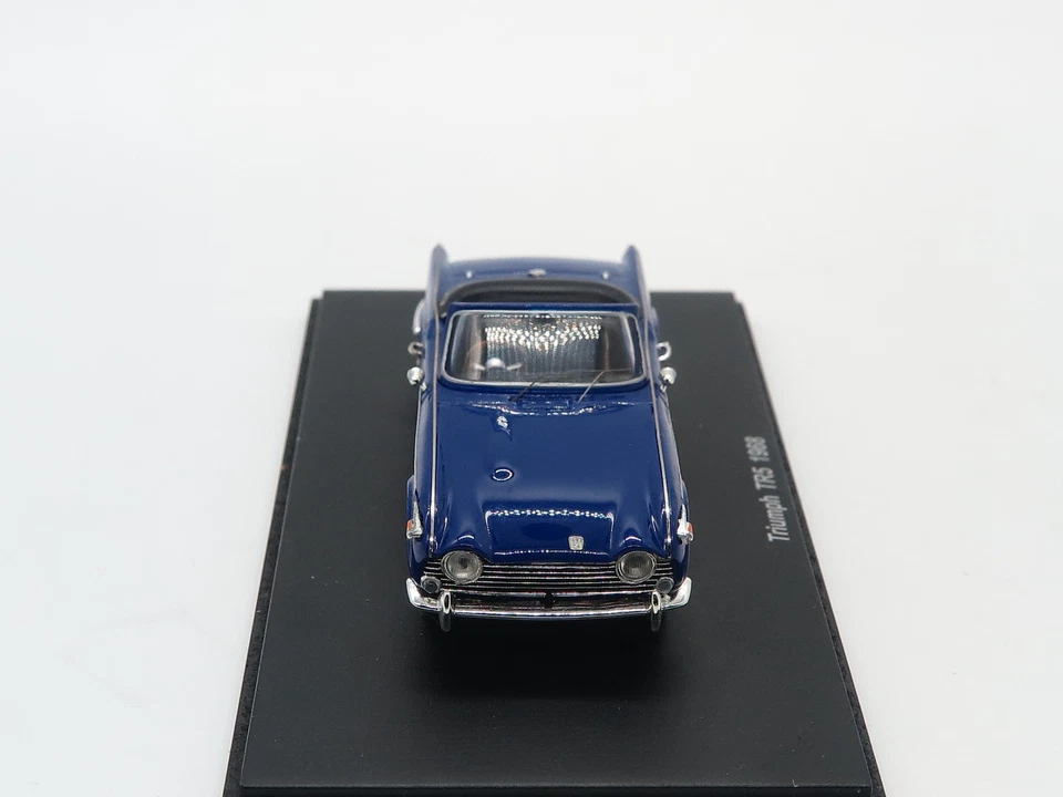 Triumph TR5 1968 -  1:43 SPARK S0515 - Immagine 2 di 4