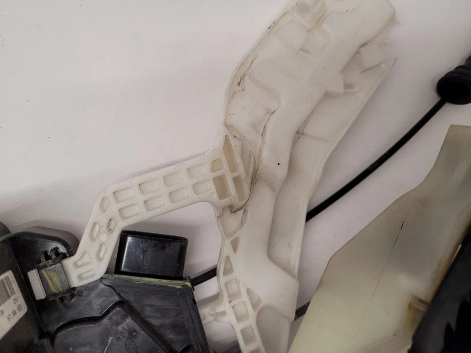 2011 - 2016 HYUNDAI ELANTRA Driver Door Handle Exterior Assembly Sedan Door Rear Foto 4 de 4