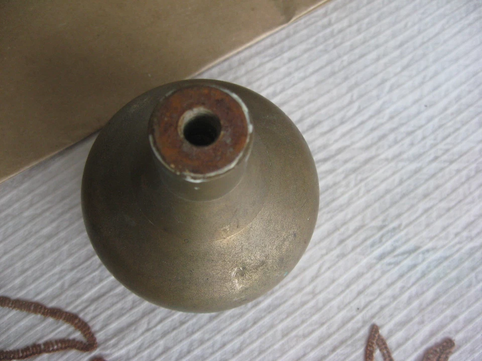 ancienne grosse poignée de portail - Photo 3/3