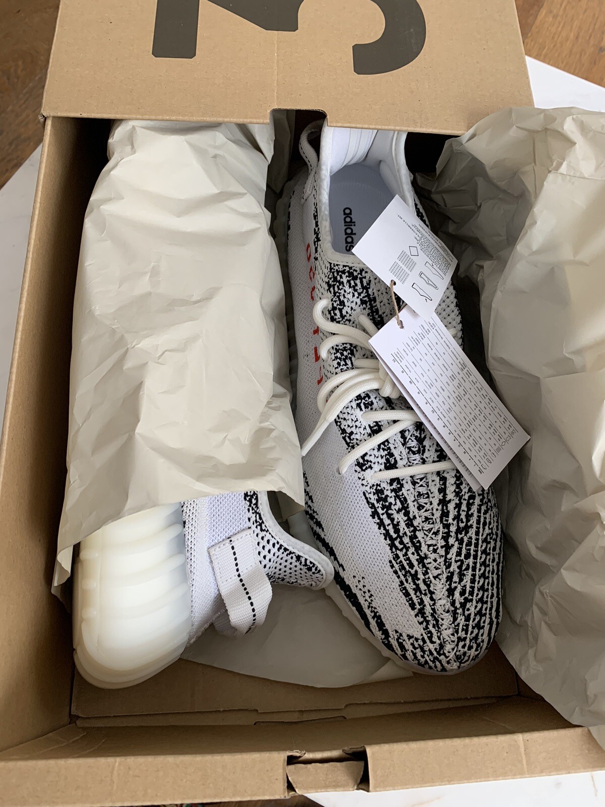 Adidas Yeezy Boost 350 v2  Low Zebra / UK Size:13/5  .US/14 Fast Delivery image 2