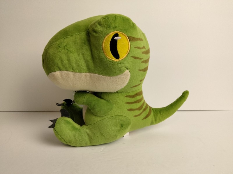 2022 Jurassic Park 9 Inch Plush Velociraptor