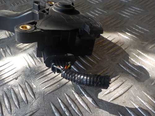 NISSAN JUKE F15 1.5 DIESEL ACCELERATOR GAS THROTTLE PEDAL 180024DA0B 2010-2019 - Picture 13 of 14