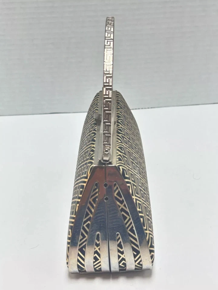 RARO DE COLECCIÓN Bolso sin asas formal de noche dorado griego con llave negro plata resistente con bisagras 8” Foto 2 de 4