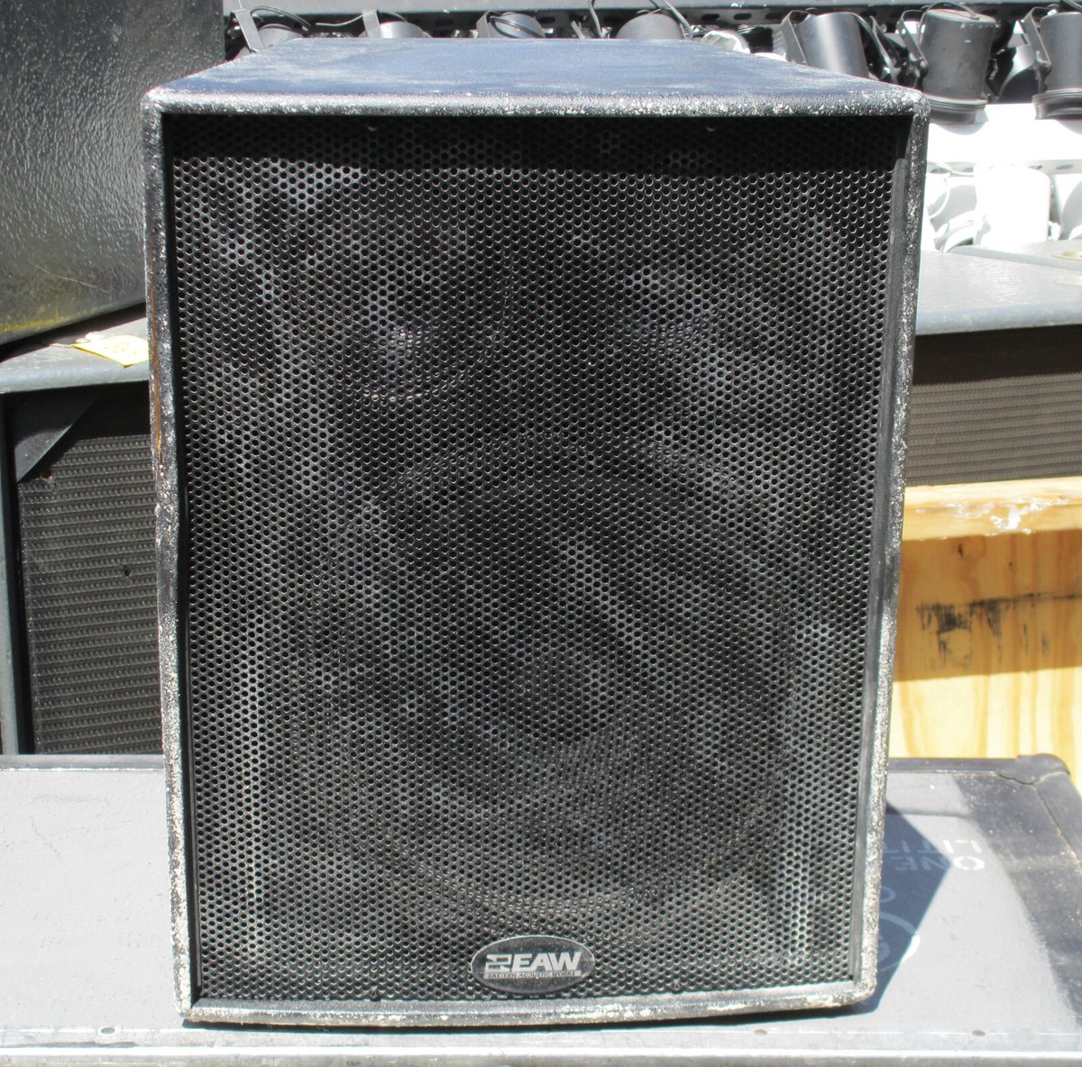 SINGLE - EAW FR153Z 15-in 500W 8-Ohm 3-Way Passive Speaker