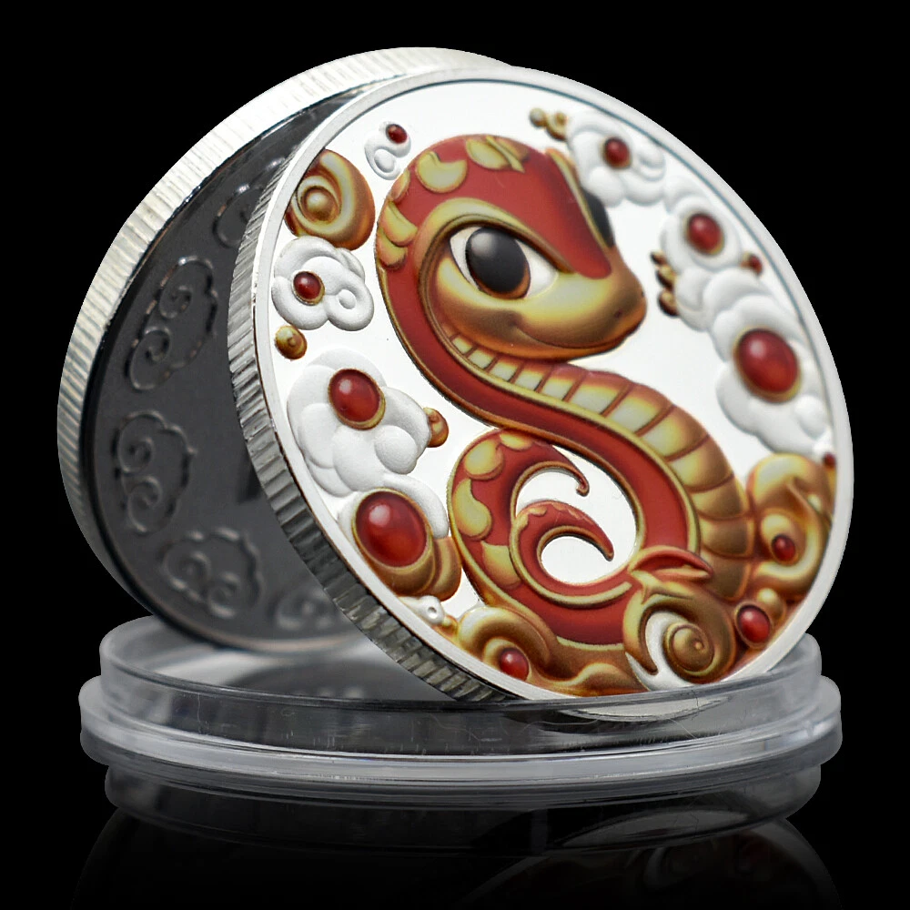 Лот из 2 памятных металлических монет «Двенадцать знаков зодиака — год Змеи». Монета-вызов — изображение 2 из 17