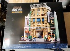 LEGO Icons: Police Station (10278) NIB Shelf Wear 