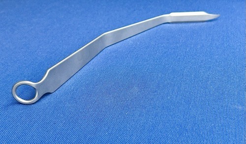 Innomed Model Number # 6210-02 Long Double Bent Hohmann Retractor