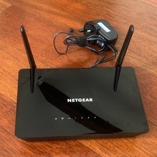 NETGEAR WAC104 AC1200 Dual-Band WiFi Access Point 4 LAN Ports Black Adapter