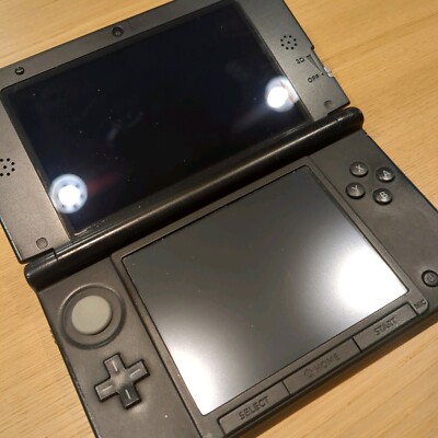 Nintendo 3DS XL Handheld Console with Pre-Installed Mario Kart 7