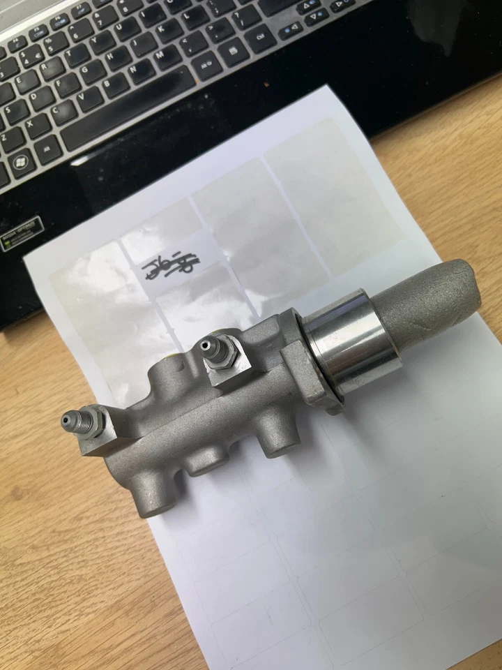 Cilindro maestro de freno VAG Audi A3 TT SEAT León Skoda VW 1.6 1.8 1.8T ATE K1-10 Foto 2 de 4