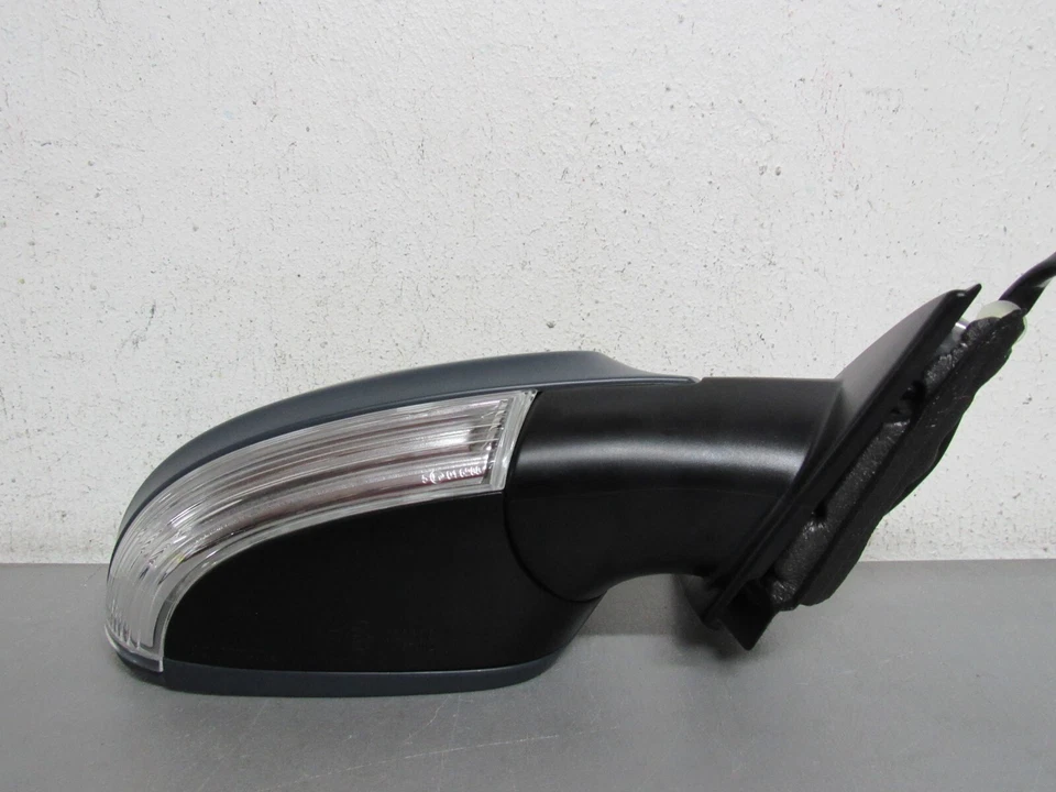 2006 2010 VOLKSWAGEN PASSAT RIGHT SIDE POWER DOOR MIRROR WITH SIGNAL - Image 3 of 4