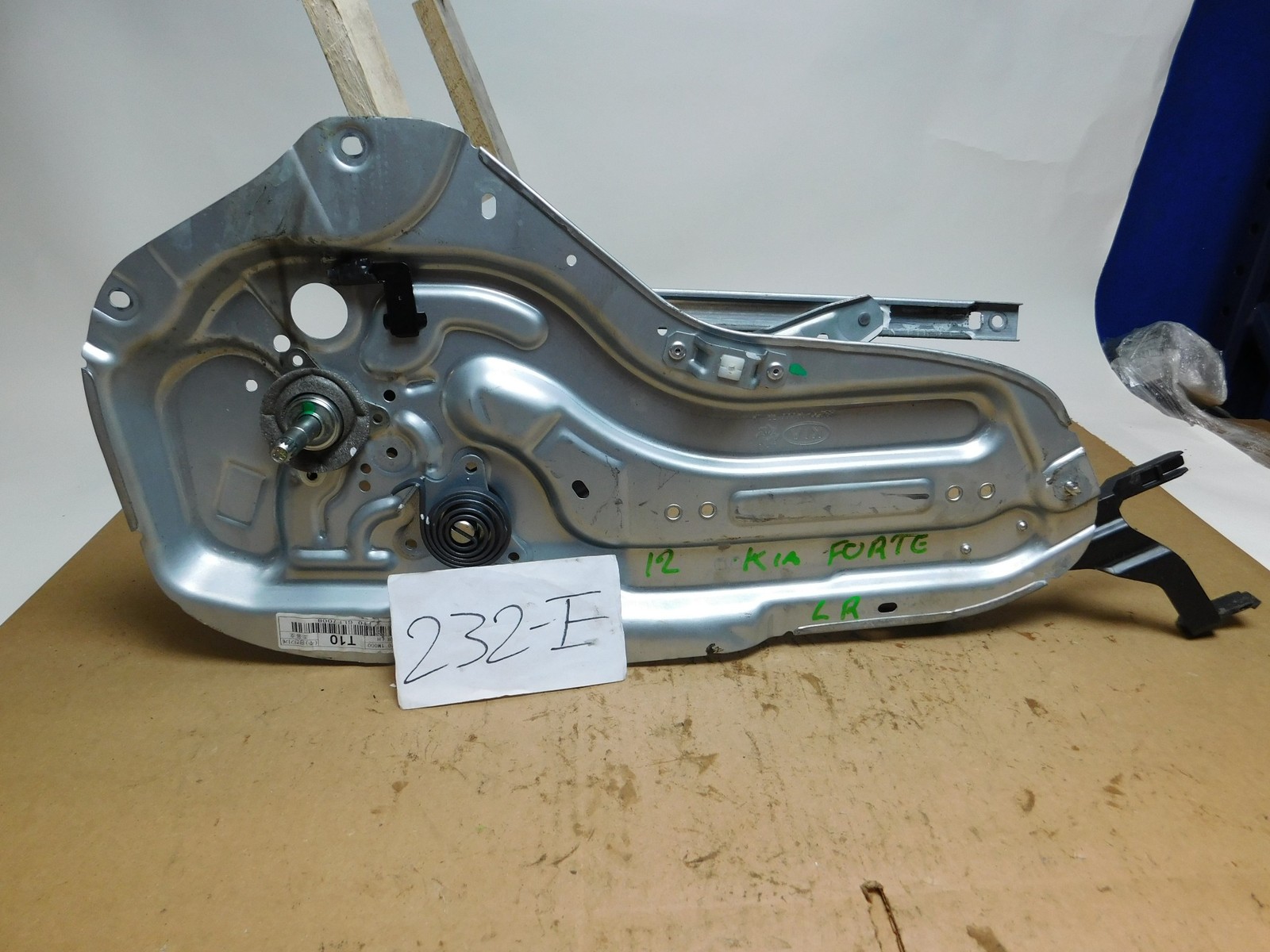 10 11 12 Kia Forte REAR DRIVER Side Window Regulator MANUAL #232-E