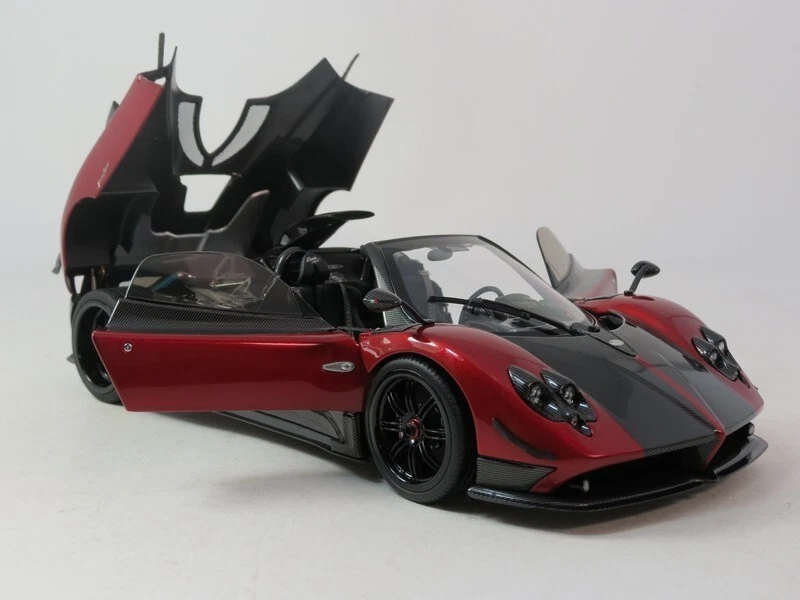 Almost Real Pagani Zonda Cinque Roaster Rosso Dubai 2009 1/18 850612001 - Immagine 4 di 4