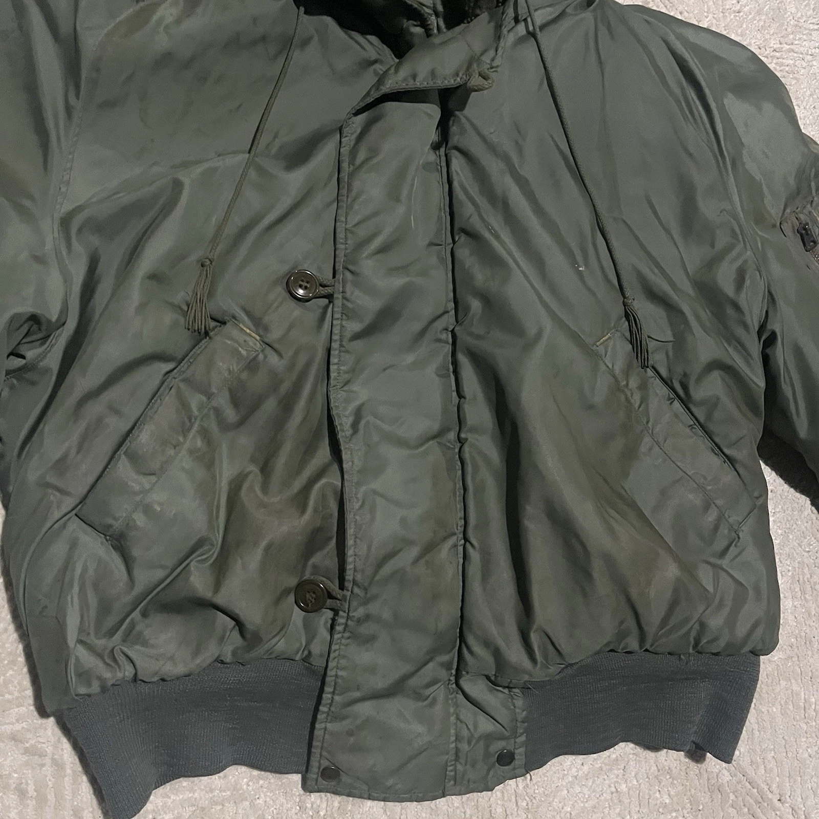Vtg 80s Very stained Civ N-2B sage green Bomber Jacket heavy attached Hood Sz XL image 13