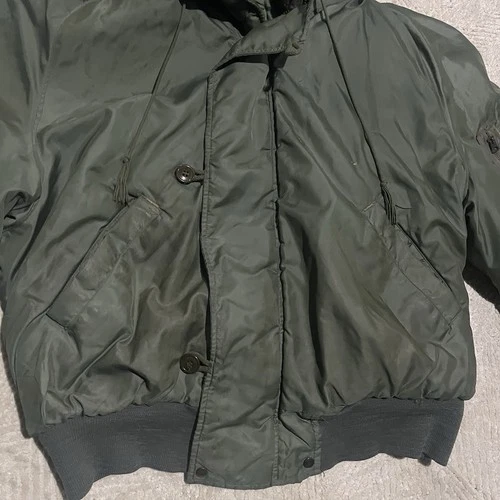 Vtg 80s Very stained Civ N-2B sage green Bomber Jacket heavy attached Hood Sz XL image 13