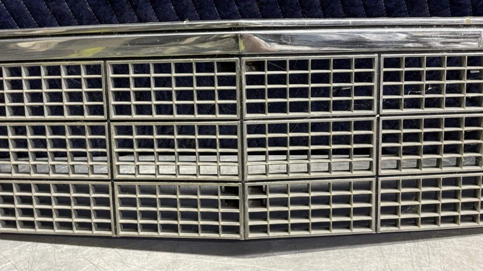 1979 Buick Electra Park Avenue Chrome Grille & Headlight Bezel Set OEM Foto 3 de 4