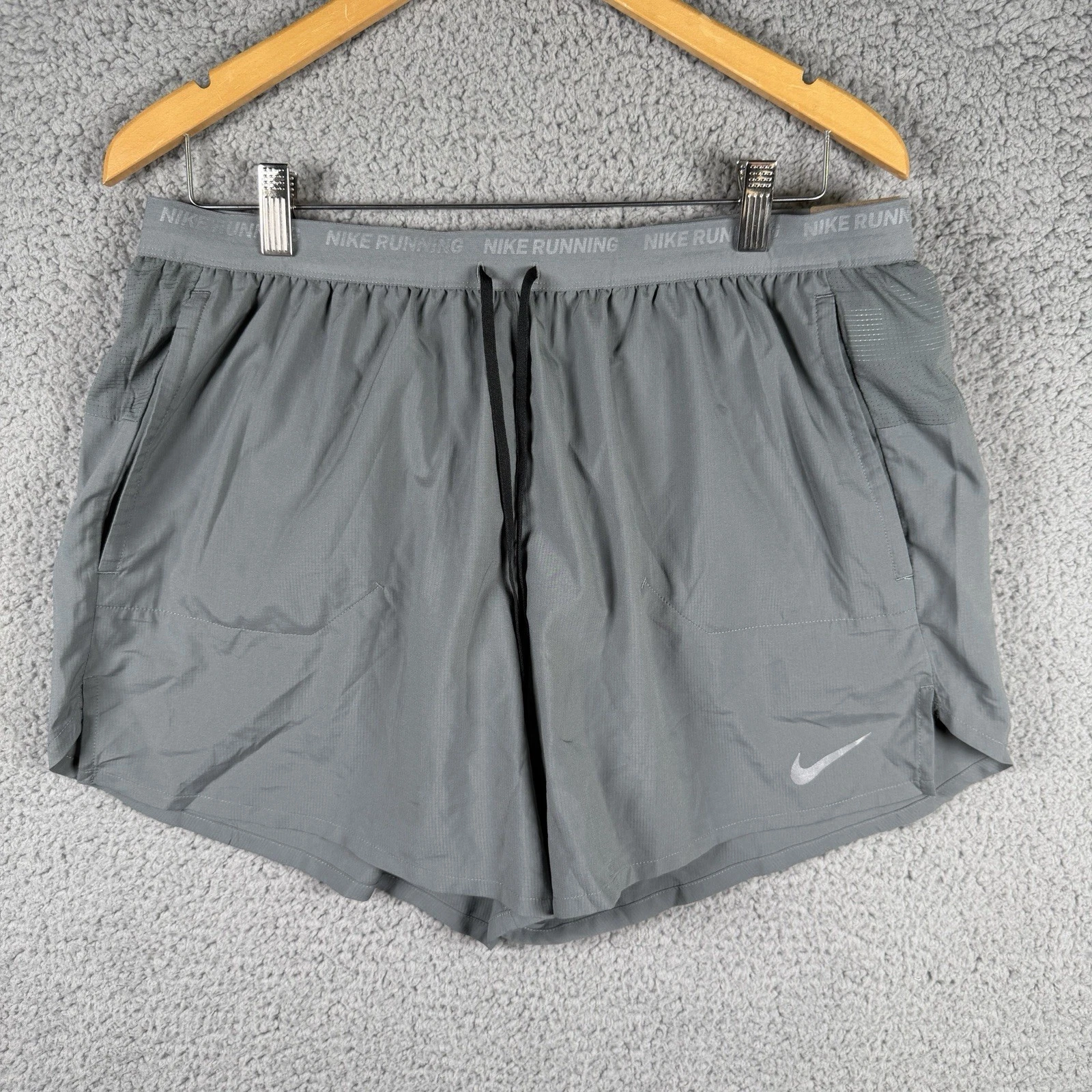 Nike Mens Dri-Fit GRAY Stride 2-in-1 Running Run 5 " Shorts XL DM4755-084 NWT
