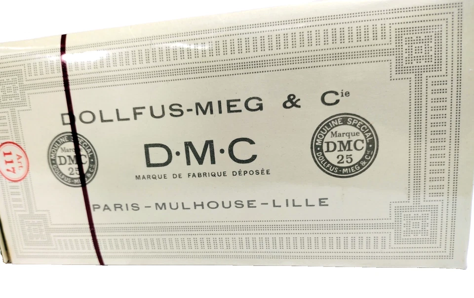 Vintage Dollfus-Mieg DMC #469 Cotton Embroidery Thread Green 24 Skeins France Bx - Image 2 of 4